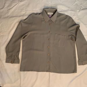 Jones NY 100% Rayon Button Down Collar Blouse with Long Sleeves